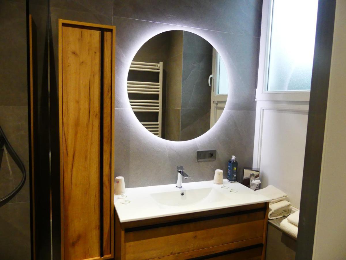Logis Hotel Des Bains 제라르메르 외부 사진