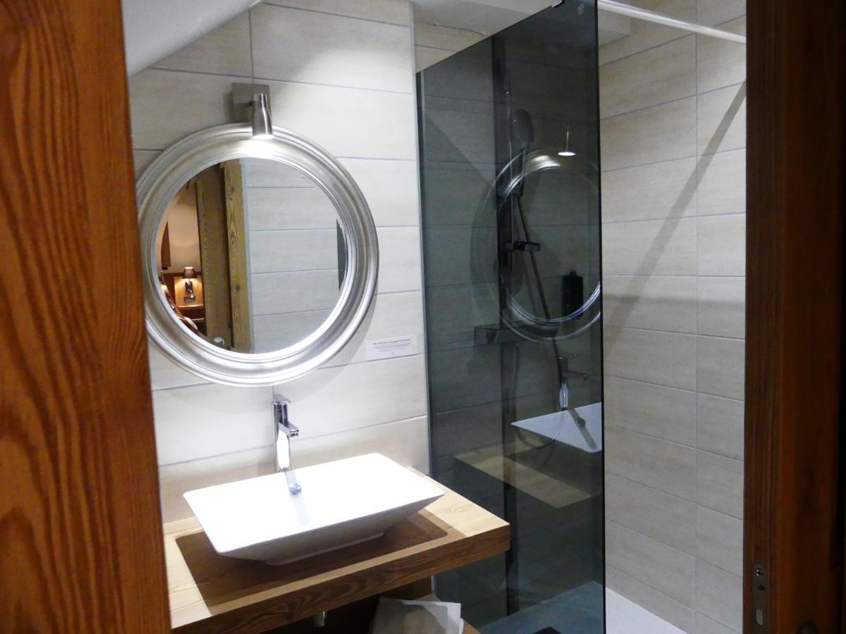 Logis Hotel Des Bains 제라르메르 외부 사진