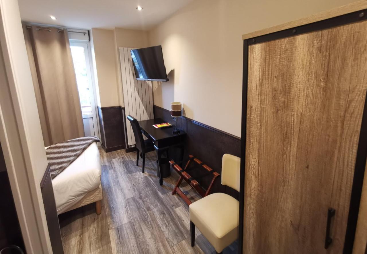 Logis Hotel Des Bains 제라르메르 외부 사진